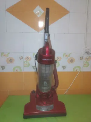 مكنسة كهربائية. مورفي ريتشاردز.