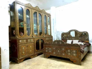 لعشاق الفخامة والشرقيات للبيع غرفه نوم ملكية موزاييك وصدف