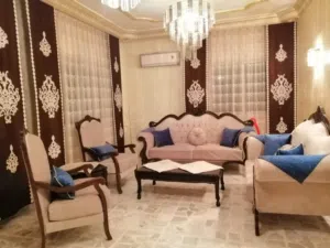 طقم كنب فاخر بحاله ممتازة