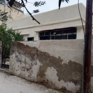 منزل أرضي مستقل للايجار في القويسمة المعادي خلف بقالة فتحي القباوي قرب مدرسة ام هانئ