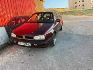 فولكسفاغن جولف MK3 1992 مستعملة هاتشباك بنزين ميكانيك يدوي مع إعادة دهان كاملة