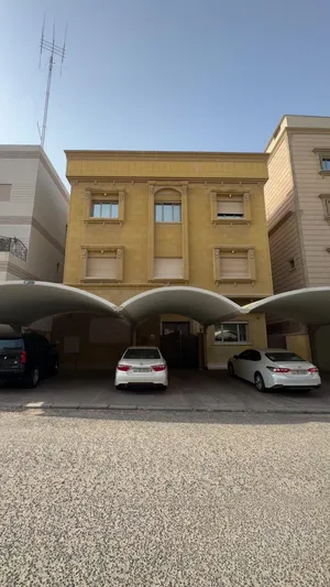 ‏أكثر من 6 غرف ‏.‏ أكثر من 6 حمامات ‏.‏ 400 م٢‏2
