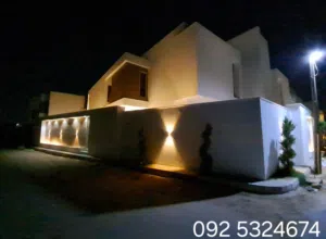 فيلا جديده على المفتاح للبيع في فنيسياء على دورين والدور الثاني شقتين تشطيب سوبر لكس التسليم فوري