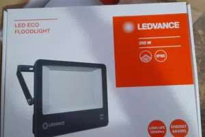 كشافات اضاءه ليد