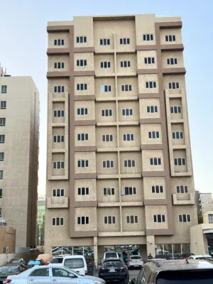 غرفه مفروشه في السالميه قطعه 12 خلف ابوالعبد للايجار المؤقت 5 اشهر داخل شقه نظيفه مؤسسه بالكامل