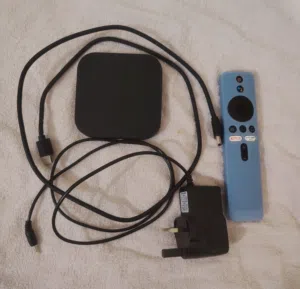 رسيفر شاومي حول شاشه اسمارت عليه برنامج الاسطوره بدون اشتراك مجانى بيشغل عليه كل جديد السعر 10 دينار