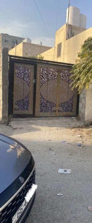 3 Bedrooms . 2 Bathrooms . 137 m21