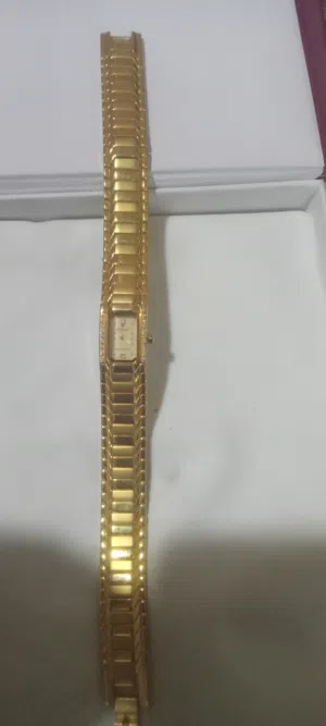 ساعة zenart حريمى مطلية دهب 22 سويسرى اصلى