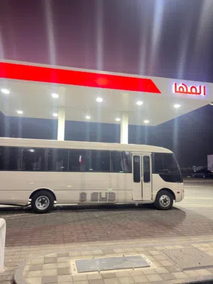 للبيع باص ميتسوبيشي روزا بحالة ممتازة اقل عن سعر السوق