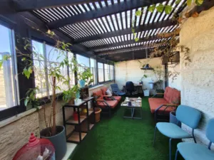 روف مميز للايجار في سطح مرحبا