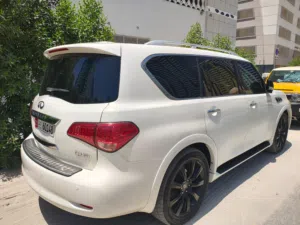 infiniti QX 80 2014 luxury red & black interior in very good condition