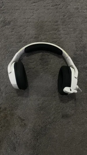 سماعة العاب لا سلكية hyper x