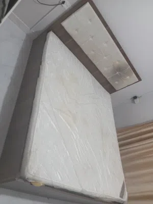 الاثاث غرفة نوم كامل