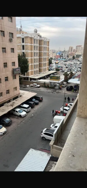 بارتيشن كبير للإيجار المؤقت من 25.6 إلى 25.09