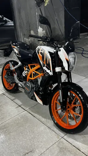 ‏كاي تي ام ‏.‏ 390 DUKE ‏.‏ 2016‏3