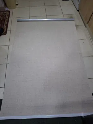 ستارة رول للمكتب او البيت جديد غير مستعملة