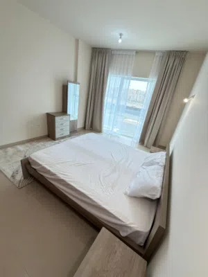 FULLY FURNISHED EXECUTIVE 1BEDROOM APARTMENT MONTHLY RENT ALRAHA