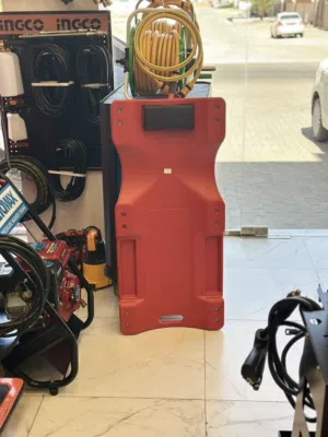 عربه مكانيكي تحت سياره مع تواير