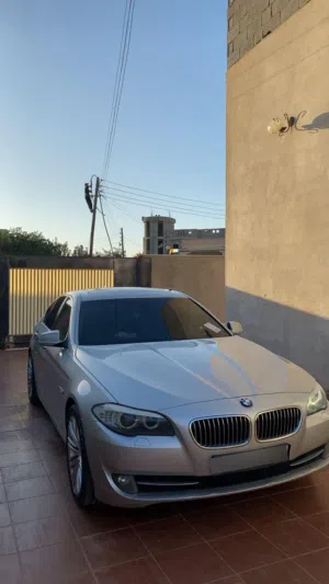 BMW.. F10 للبيع مديل 2013