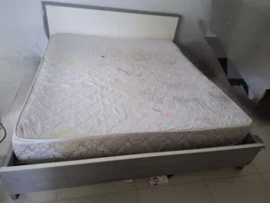 bedroom set - queen size home center bed with mattress, 5 door wadrobe, dressing table