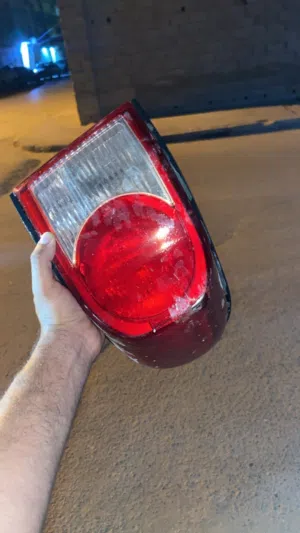 سطب خلفي يمين تويوتا Fj فيه طقة بسيطه