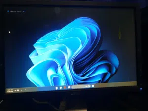 18 Dell monitors for sale  in Tripoli