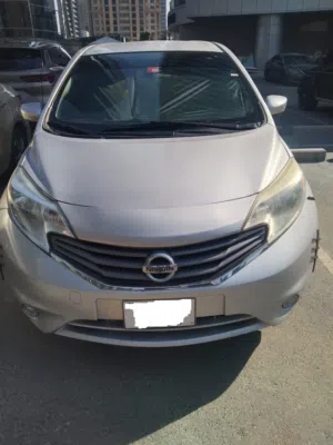 NISSAN VERSA 2015 MODEL HATCHBACK SILVER COLOR