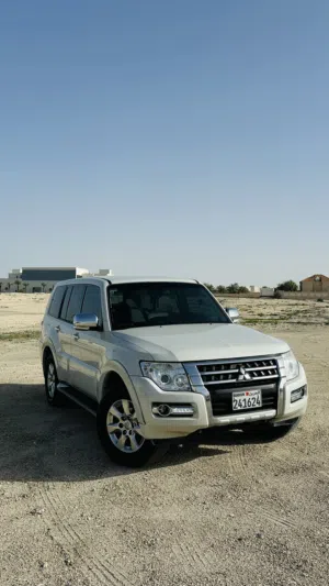 MITSUBISHI PAJERO (2016)