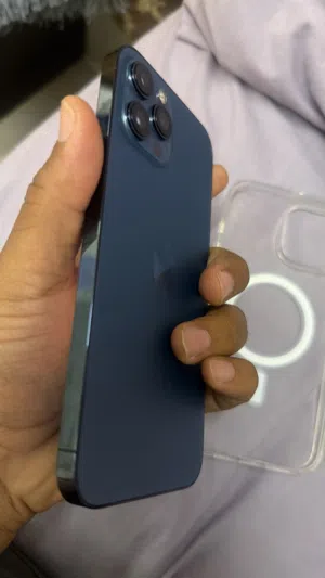 Apple iPhone 12 Pro Max 256 GB in Al Dhahirah