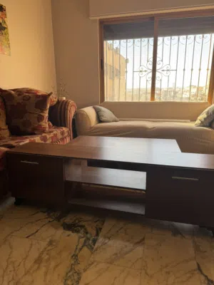 طاولة تلفاز و طاولة وسط للبيع