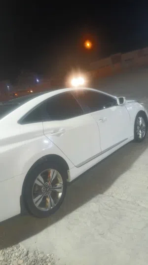 ازير للبيع موديل 2013 توصل عل رقم 9244054