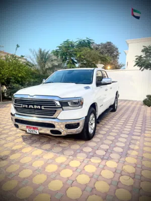 dodge Ram Laramie 2020 5.7