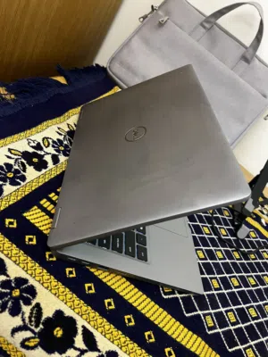 الجيل Dell latitude فئة ال business series 11 الجهاز 2in1 بيجي لابتوب وتابلت