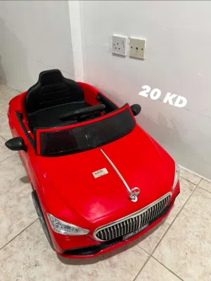 سيارة اطفال بحالة الجديدة