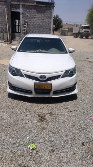 Toyota Camry 20014 like new
