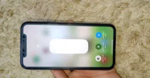ايفون 11 العادي استعمال خفيف