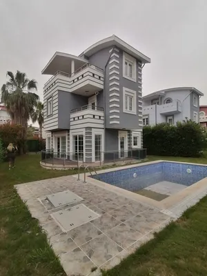 270 m2 5 Bedrooms Villa for Sale in Antalya Serik