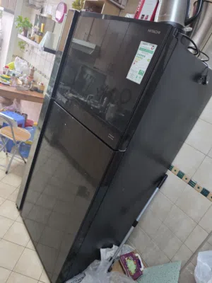 ثلاجة بابين