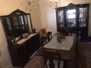 غرفة سفره للبيع خشب زان ملوكي