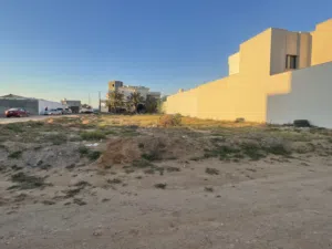 ارض بعين زارة شارع منتزه هبي لاند