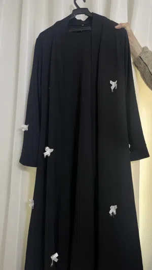 عباية جديدة للبيع مو ملبوسة