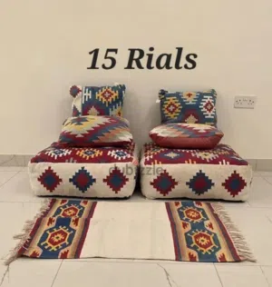 Floor cushions set