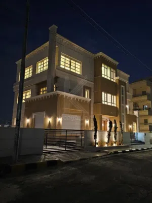 فيلا فاخرة مستقلة للبيع في شفا بدران
