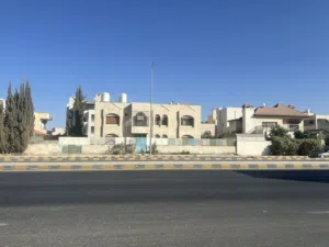 600 m2 More than 6 bedrooms Villa for Sale in Amman Marj El Hamam