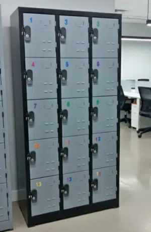 لوكر معدني للمدارس للسناتر والجامعات والجيم وجميع الاستخدام متاح جميع الالوان والمقاسات