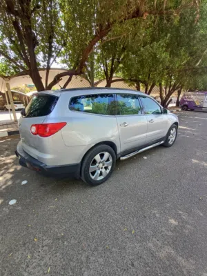 Used Chevrolet Traverse in Farwaniya