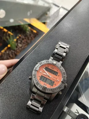 قصة Breitling Emergency