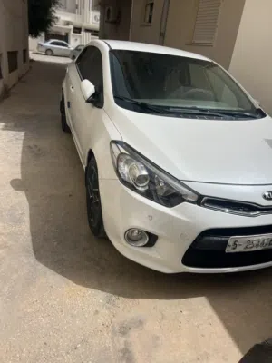 Used Kia Cerato in Tripoli