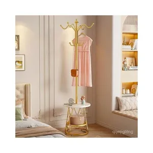 ستاند تعليق مع طاولة جانبية – قطعة فخمة تغيّر شكل غرفتك بالكامل!