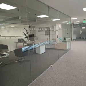 فني-زجاج-سكريت-جده-مكه-الطايف-الليث